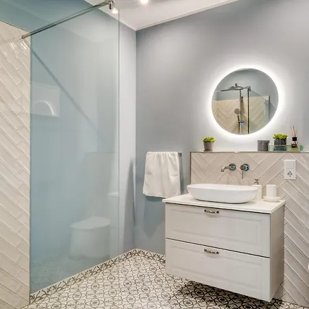 One Moment Boardinghouse - Harmony Hotel